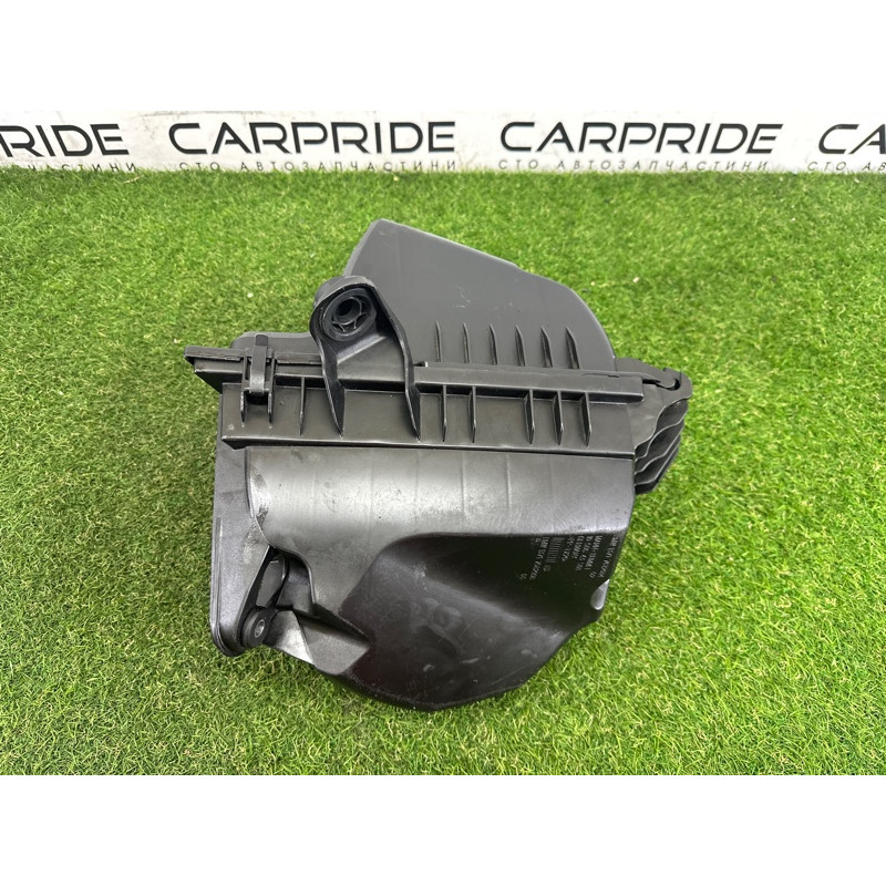 Корпус воздушного фильтра (впускная система) BMW 5-series F10 2015 2.0 N20 13717612014