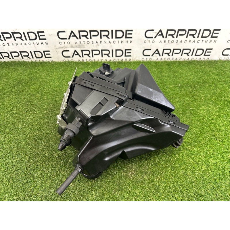 Корпус воздушного фильтра (впускная система) AUDI A4 B8 2012 2.0 CAEB 8K0133837BJ