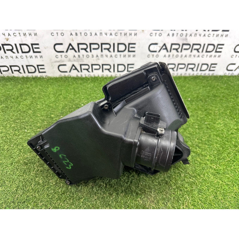 Корпус воздушного фильтра (впускная система) AUDI A4 B8 2012 2.0 CAEB 8K0133837BJ