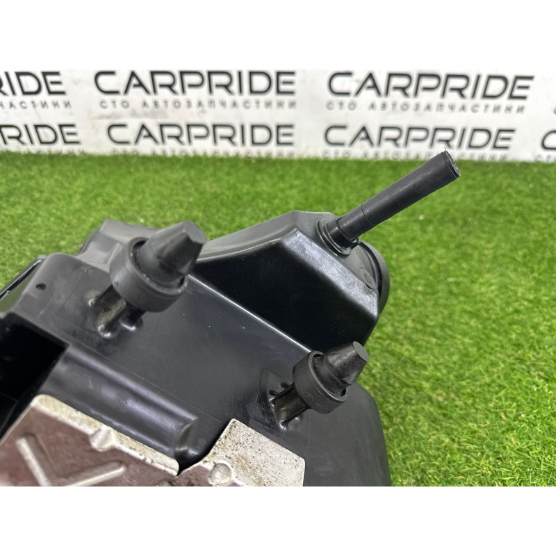 Корпус воздушного фильтра (впускная система) AUDI A4 B8 2012 2.0 CAEB 8K0133837BJ