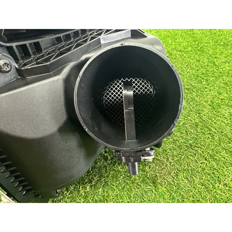 Корпус воздушного фильтра (впускная система) AUDI A4 B8 2012 2.0 CAEB 8K0133837BJ