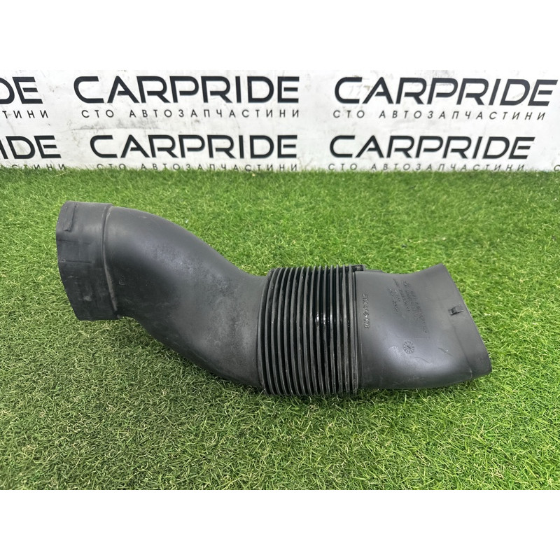 Патрубок воздушного фильтра (впускная система) BMW X3 F25 2013 3.0 N55B30 13717601874