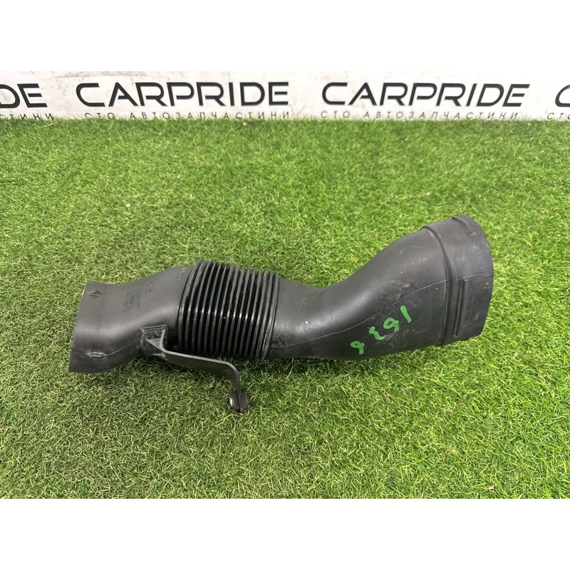 Патрубок воздушного фильтра (впускная система) BMW X3 F25 2013 3.0 N55B30 13717601874