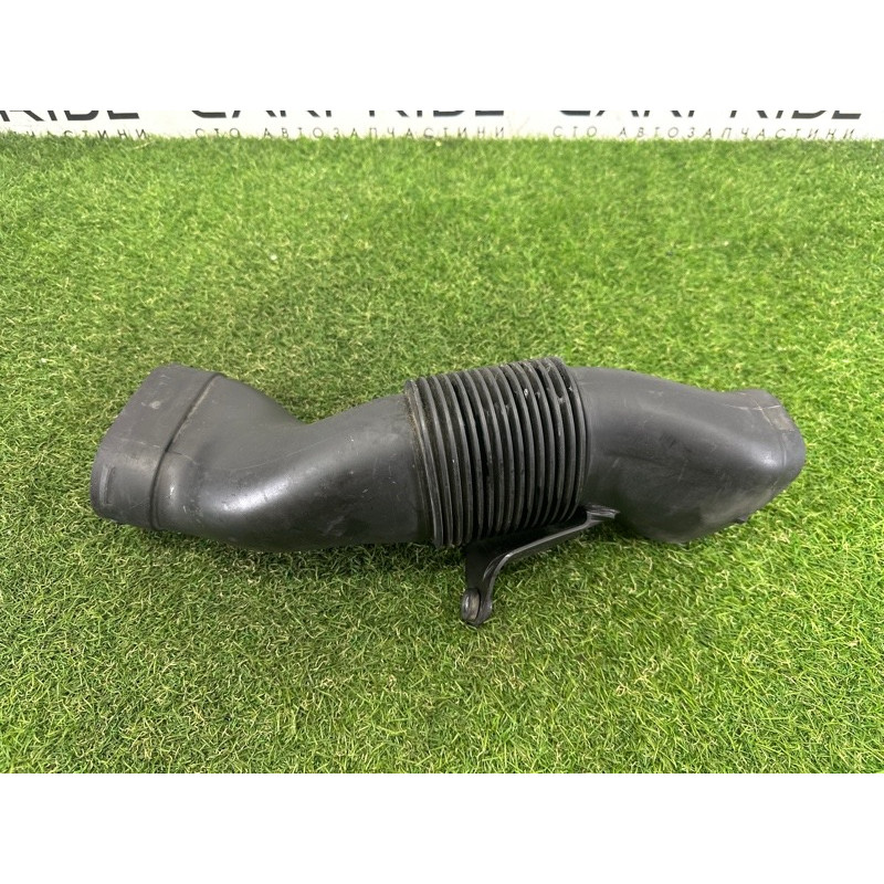 Патрубок воздушного фильтра (впускная система) BMW X3 F25 2013 3.0 N55B30 13717601874
