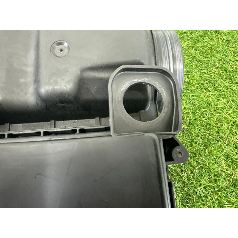 Корпус воздушного фильтра (впускная система) BMW 7-series F01 2011 3.0 N54 13717582311