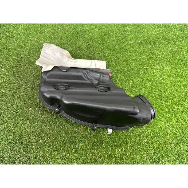 Корпус воздушного фильтра (впускная система) BMW X5 E70 2013-2015 3.0 13717577449