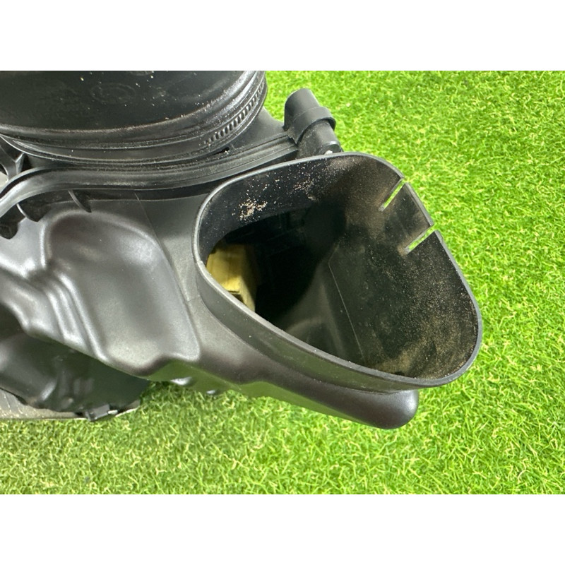 Корпус воздушного фильтра (впускная система) BMW X5 E70 2013-2015 3.0 13717577449