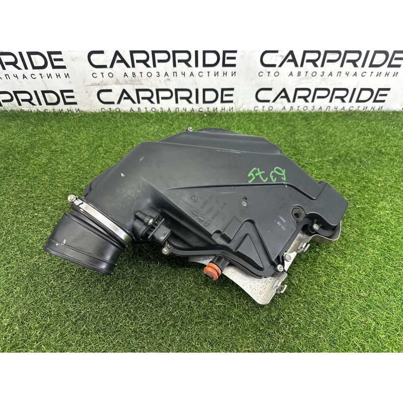 Корпус воздушного фильтра (впускная система) BMW X5 E70 2013-2015 3.0 13717577448