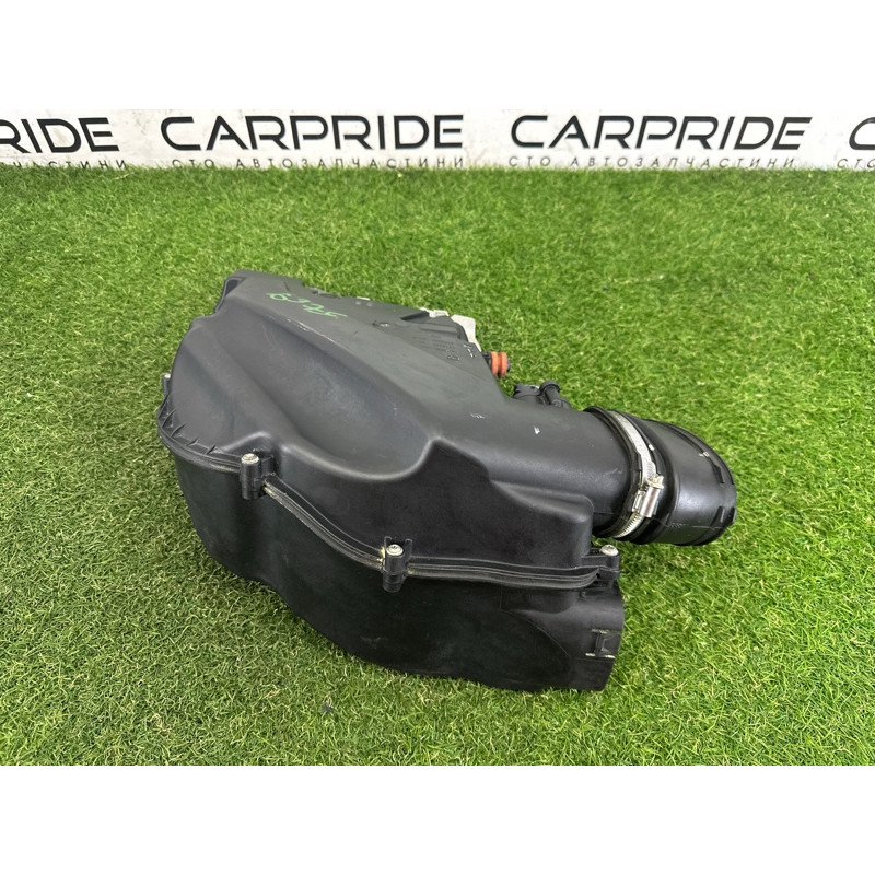 Корпус воздушного фильтра (впускная система) BMW X5 E70 2013-2015 3.0 13717577448