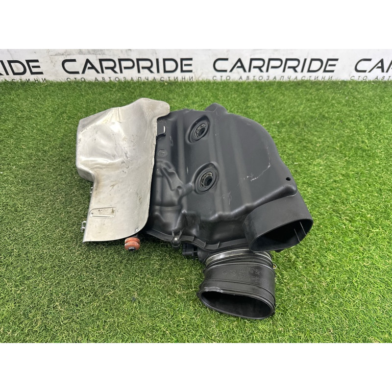 Корпус воздушного фильтра (впускная система) BMW X5 E70 2013-2015 3.0 13717577448