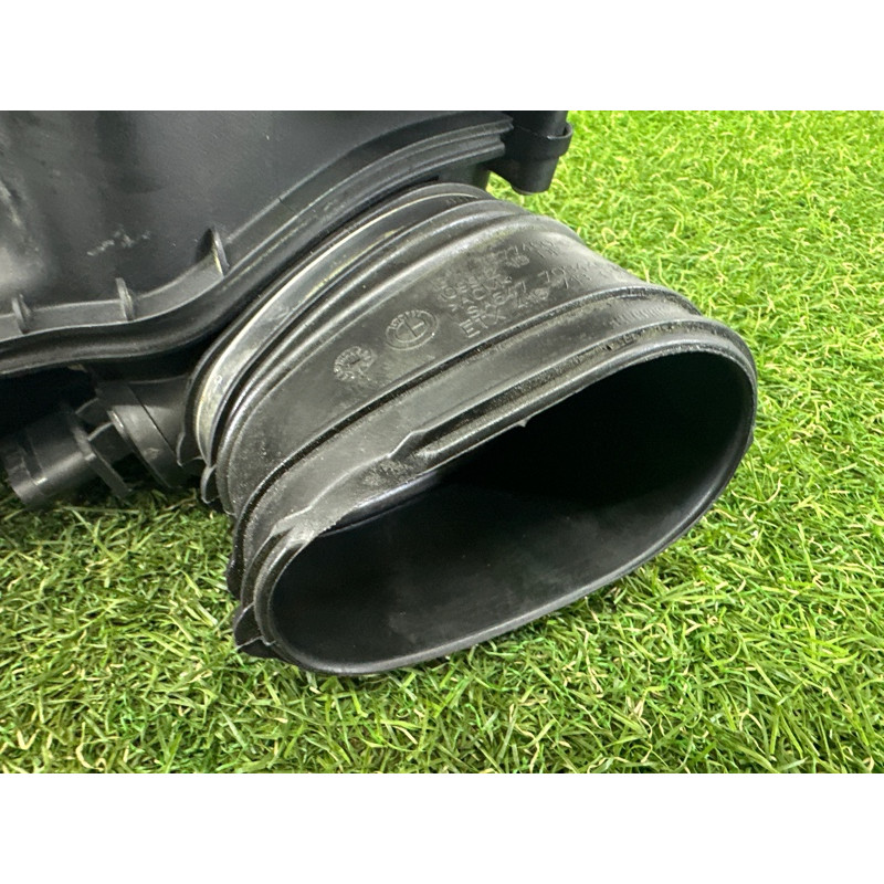 Корпус воздушного фильтра (впускная система) BMW X5 E70 2013-2015 3.0 13717577448