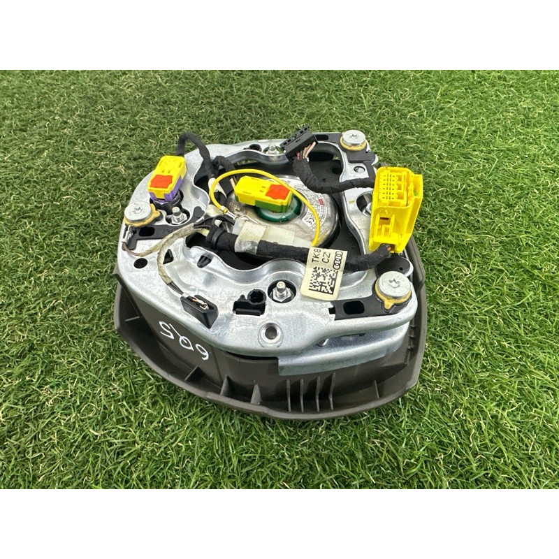 Airbag руля (airbag/безопасность) AUDI Q5 8R 2012 2.0 CAEB 8R0880201AQJ42