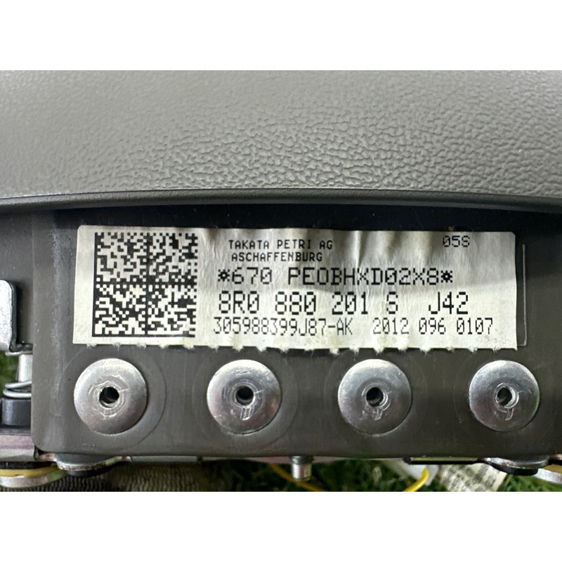 Airbag руля (airbag/безопасность) AUDI Q5 8R 2012 2.0 CAEB 8R0880201AQJ42