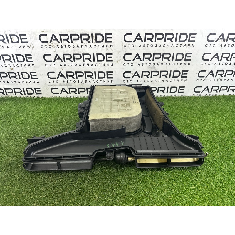 Корпус воздушного фильтра (впускная система) AUDI Q7 4M 2017 3.0 CREC 4M0133837A