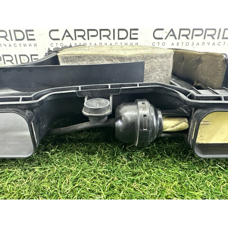 Корпус воздушного фильтра (впускная система) AUDI Q7 4M 2017 3.0 CREC 4M0133837A