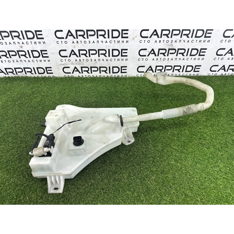 Бачок омывателя (кузов и элементы) Volkswagen Touareg NF 2015 3.6 CGRA 7P0955453A