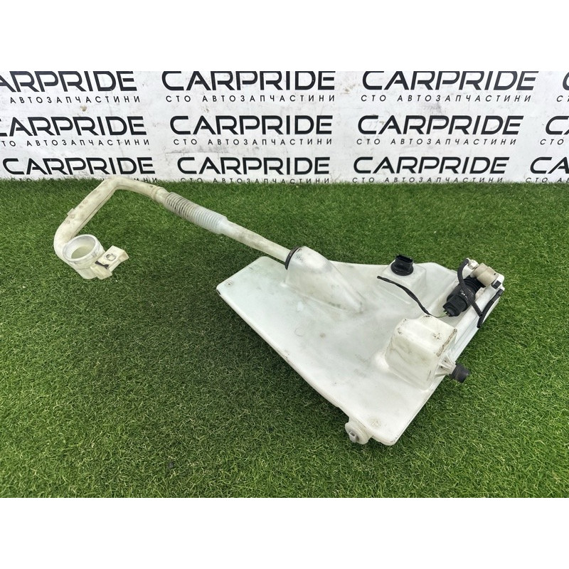 Бачок омывателя (кузов и элементы) Volkswagen Touareg NF 2015 3.6 CGRA 7P0955453A