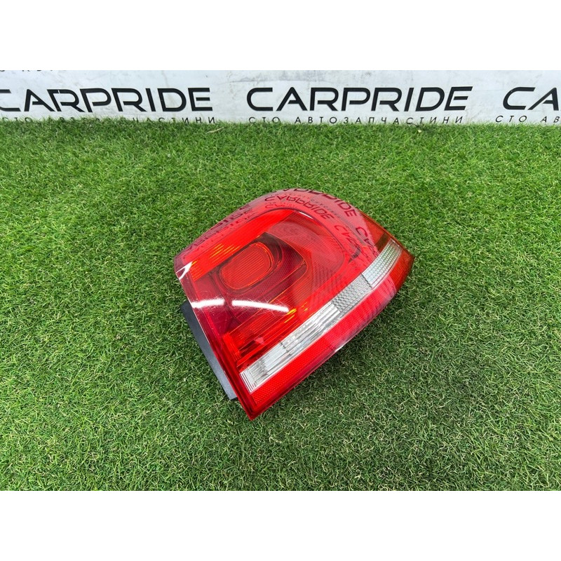 Задний фонарь (оптика) Volkswagen Touareg NF 2012 3.6 CGRA 7P6945096G