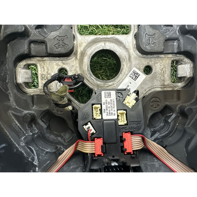 Руль (салон) Volkswagen Touareg NF 2015 3.6 CGRA 7P6419091BENGB