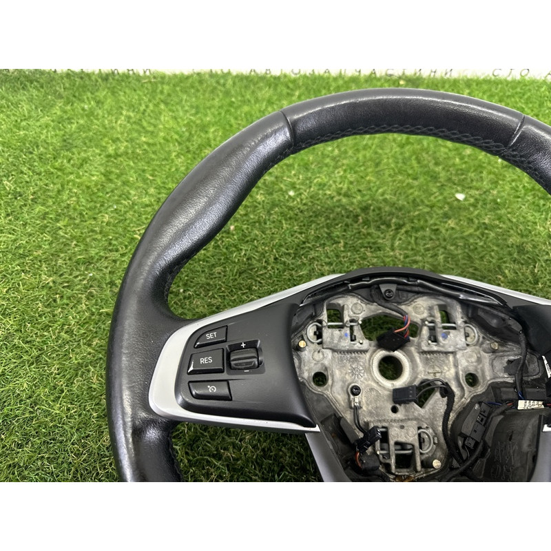 Руль (салон) BMW X1 F48 2016 2.0 B46B20 32306860358