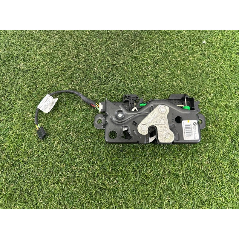 Замок багажника (кузов и элементы) BMW X1 F48 2016 2.0 B46B20 51247357112