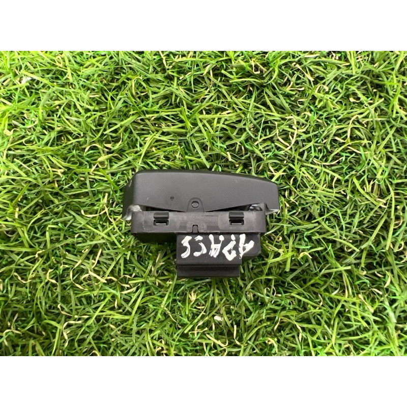 Кнопка блокировки центрального замка (электрика / кнопки) Volkswagen Passat B7 2013 2.5 561962125