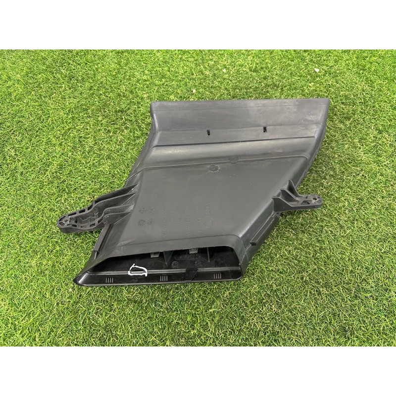 Воздухозаборник (впускная система) AUDI A4 B8 2012 2.0 CAEB 8K0129617