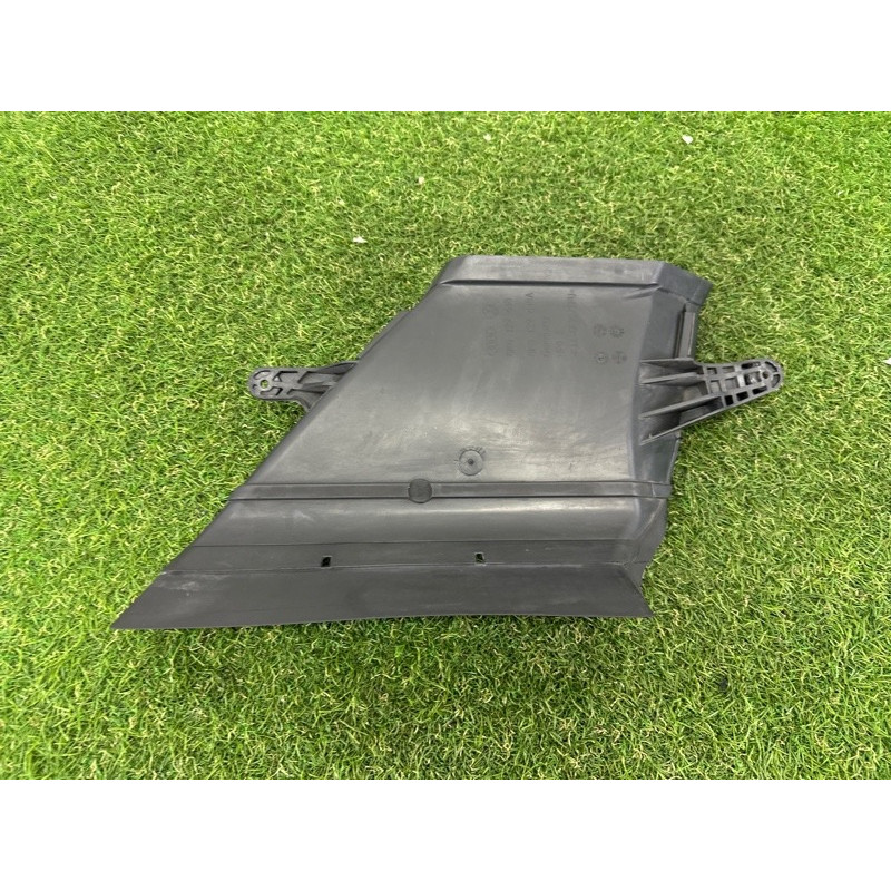 Воздухозаборник (впускная система) AUDI A4 B8 2012 2.0 CAEB 8K0129617