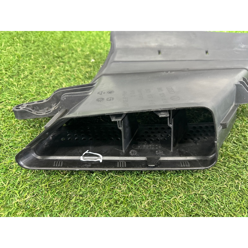 Воздухозаборник (впускная система) AUDI A4 B8 2012 2.0 CAEB 8K0129617