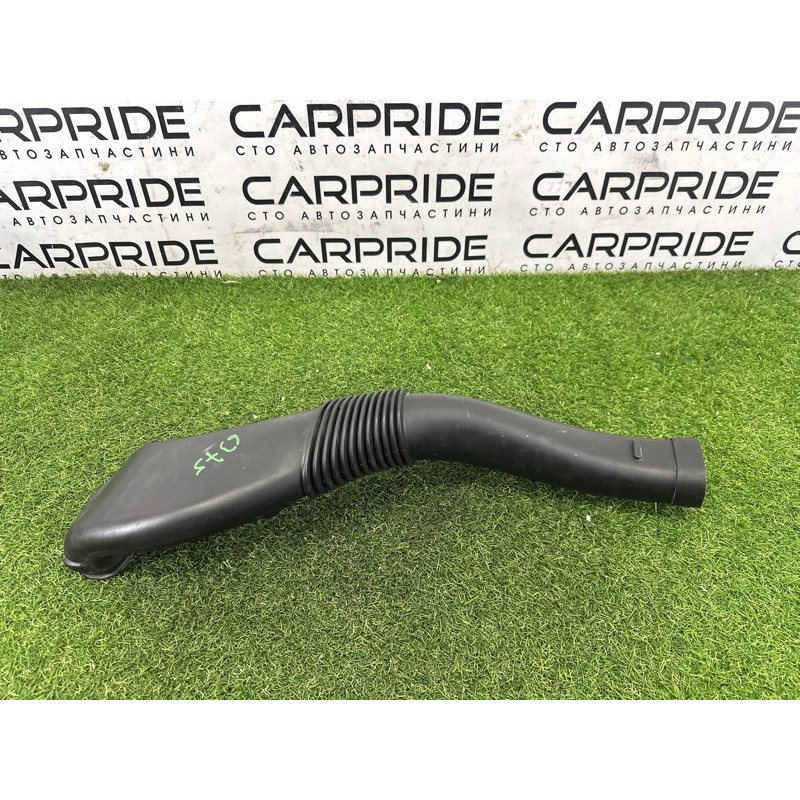 Патрубок воздушного фильтра (впускная система) BMW X5 E70 2013-2015 3.0 13717577446