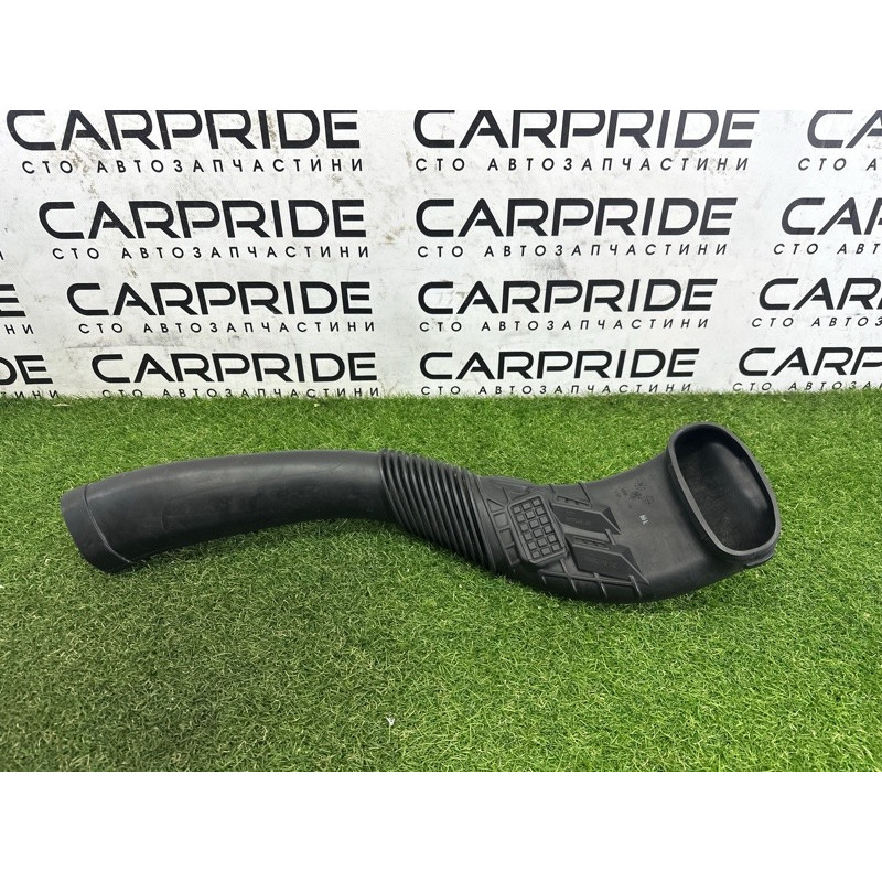 Патрубок воздушного фильтра (впускная система) BMW X5 E70 2013-2015 3.0 13717577446