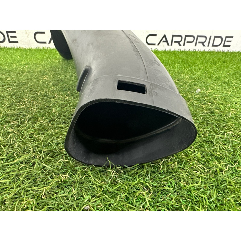 Патрубок воздушного фильтра (впускная система) BMW X5 E70 2013-2015 3.0 13717577446