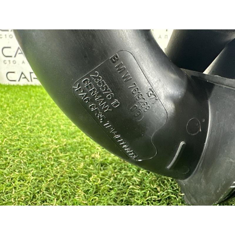 Патрубок воздушного фильтра (впускная система) BMW X1 F48 2016 2.0 B46B20 13717619268