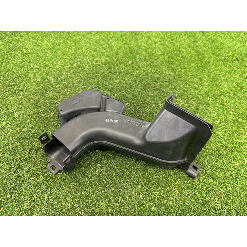 Патрубок воздушного фильтра (впускная система) Nissan Rogue T32 2016 2.5 QR25DE 165544BA1D