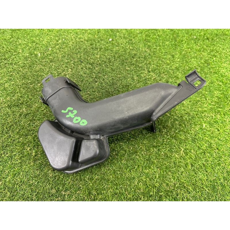 Патрубок воздушного фильтра (впускная система) Nissan Rogue T32 2016 2.5 QR25DE 165544BA1D