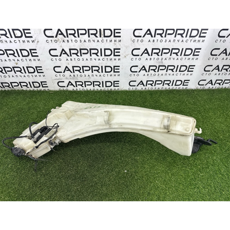 Бачок омывателя (кузов и элементы) BMW X5 E70 2013-2015 3.0 61667162588