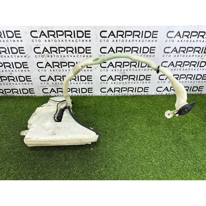 Бачок омывателя (кузов и элементы) BMW 7-series F01 2011 3.0 N54 61667269667