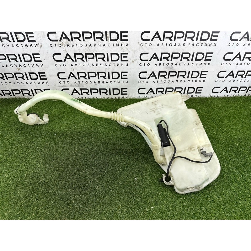 Бачок омывателя (кузов и элементы) BMW 7-series F01 2011 3.0 N54 61667269667