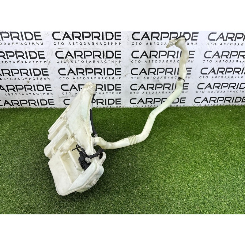 Бачок омывателя (кузов и элементы) BMW 7-series F01 2011 3.0 N54 61667269667