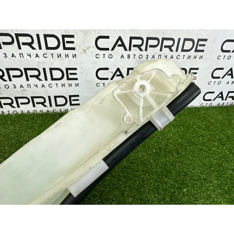 Бачок омывателя (кузов и элементы) BMW 7-series F01 2011 3.0 N54 61667269667