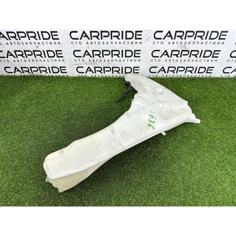 Бачок омывателя (кузов и элементы) BMW X3 F25 2013 3.0 N55B30 61667255827