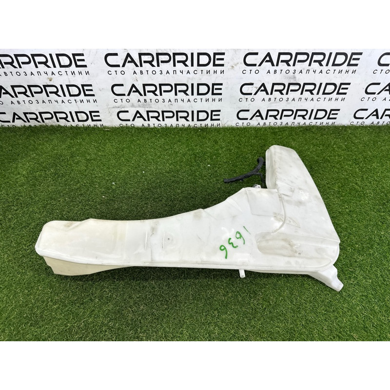 Бачок омывателя (кузов и элементы) BMW X3 F25 2013 3.0 N55B30 61667255827