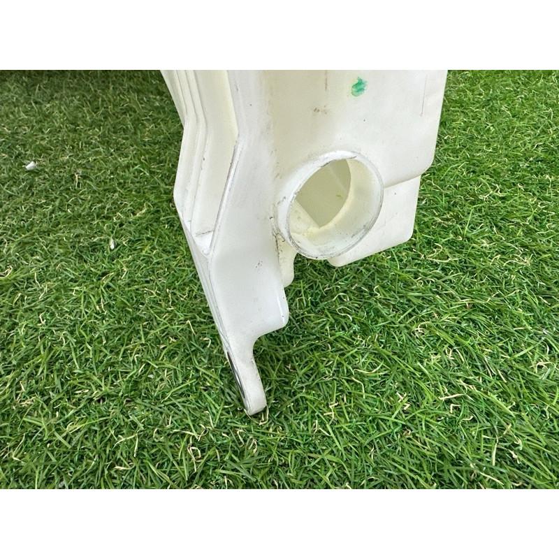 Бачок омывателя (кузов и элементы) BMW X3 F25 2013 3.0 N55B30 61667255827