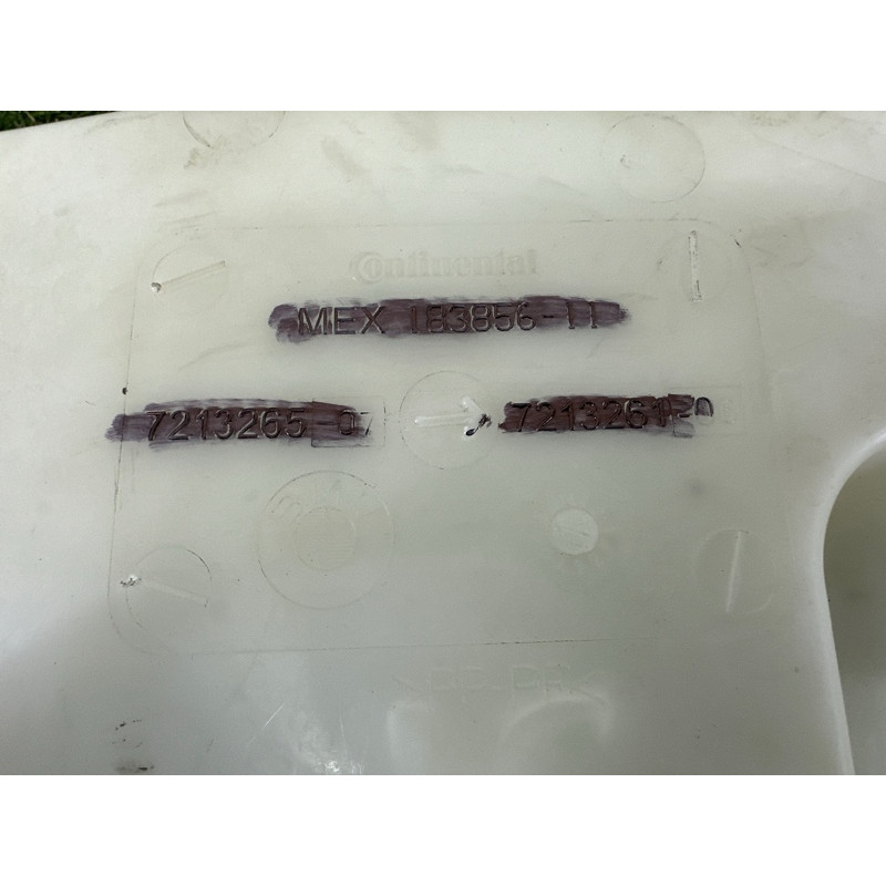 Бачок омывателя (кузов и элементы) BMW X3 F25 2013 3.0 N55B30 61667255827