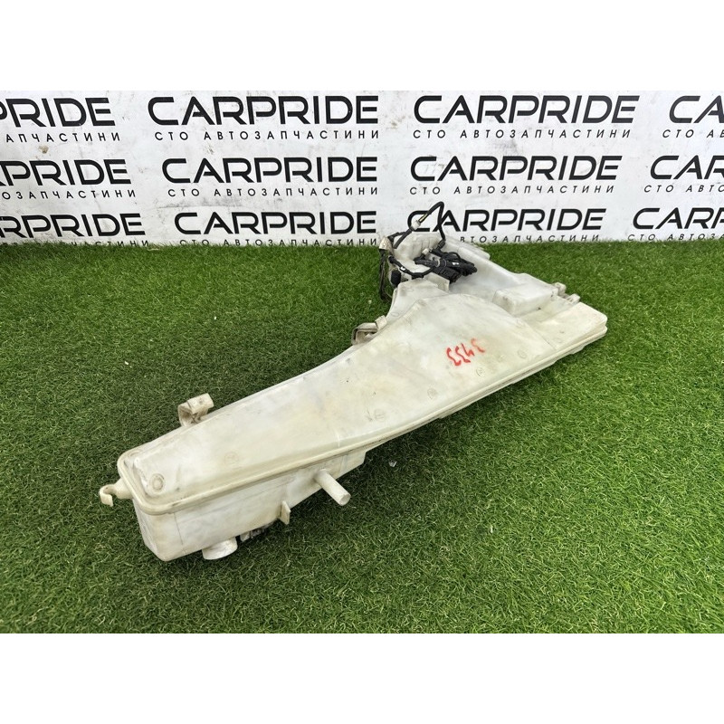 Бачок омывателя (кузов и элементы) BMW X5 E70 2011 3.0 N55B30 61667162588