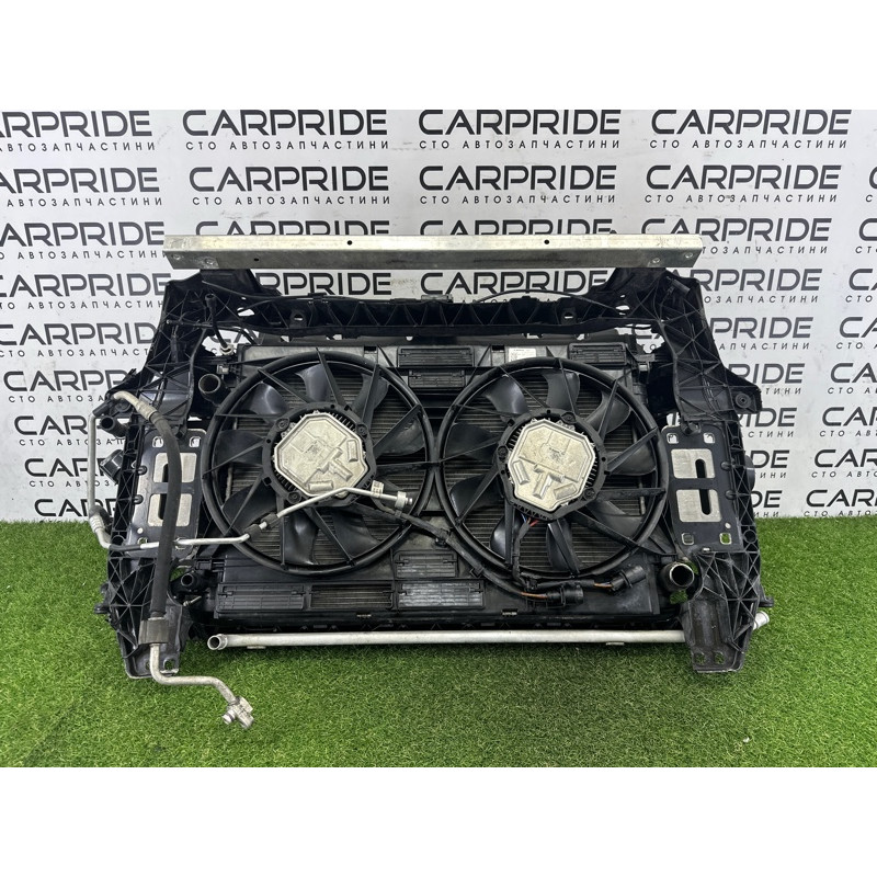 Телевизор (передняя часть кузова) (наружные элементы кузова) AUDI Q7 4M 2017 3.0 CREC 4M0805594