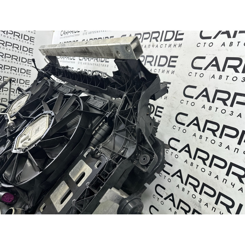 Телевизор (передняя часть кузова) (наружные элементы кузова) AUDI Q7 4M 2017 3.0 CREC 4M0805594