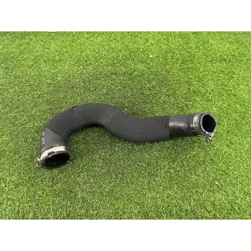 Патрубок интеркулера (двигатель и элементы) AUDI A4 B8 2012 2.0 CAEB 8K0145738M