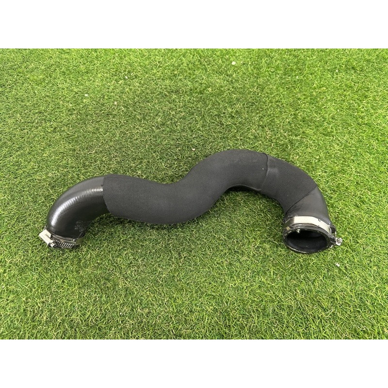 Патрубок интеркулера (двигатель и элементы) AUDI A4 B8 2012 2.0 CAEB 8K0145738M