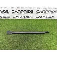 Распорка передней панели